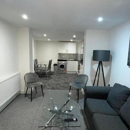 2 Bed Room Luxury Apartment In Old Kent Road Londýn Exteriér fotografie